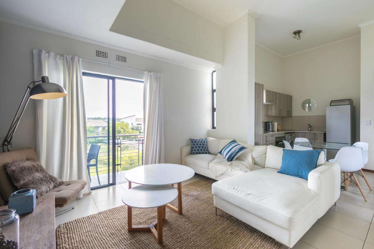 Modern Apartment In A Secure Golf Estate.Wifi Roodepoort Esterno foto